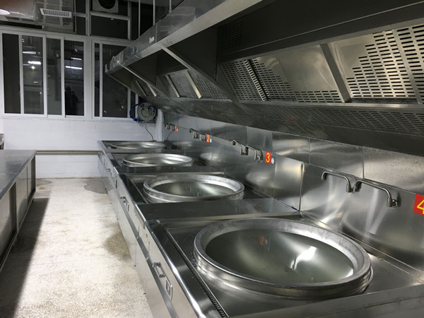 食堂厨房